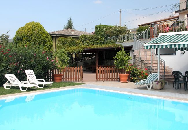 Appartamento a Costermano - Casa Montegolo - 2+2 posti letto con piscina e vista lago a Costermano sul Garda Appartamento a Costermano - Casa Montegolo - 2+2 posti letto con piscina e vista lago a Costermano sul Garda