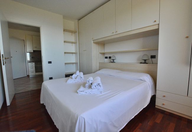 Appartamento a Costermano - Casa Montegolo - 2+2 posti letto con piscina e vista lago a Costermano sul Garda Appartamento a Costermano - Casa Montegolo - 2+2 posti letto con piscina e vista lago a Costermano sul Garda