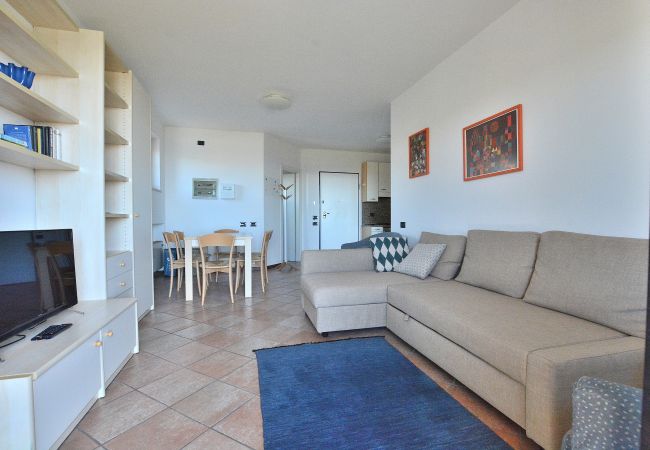 Appartamento a Costermano - Casa Montegolo - 2+2 posti letto con piscina e vista lago a Costermano sul Garda Appartamento a Costermano - Casa Montegolo - 2+2 posti letto con piscina e vista lago a Costermano sul Garda