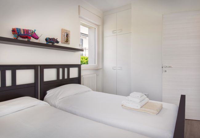 Villa a Bardolino - Villa Lisi - 8 posti letto, in residence con piscina a Bardolino Villa a Bardolino - Villa Lisi - 8 posti letto, in residence con piscina a Bardolino