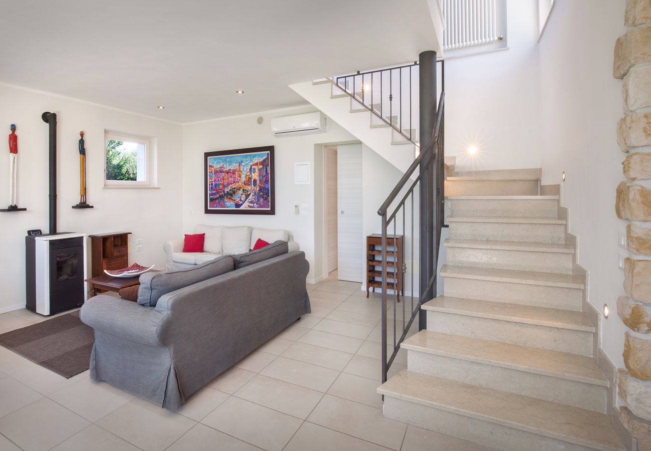 Villa a Bardolino - Villa Lisi - 8 posti letto, in residence con piscina a Bardolino Villa a Bardolino - Villa Lisi - 8 posti letto, in residence con piscina a Bardolino