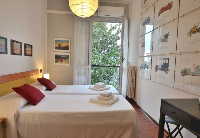 Villa a Torri del Benaco - Villa Retrò alle Rossone- 7 posti letto con vista lago a Torri del Benaco Villa a Torri del Benaco - Villa Retrò alle Rossone- 7 posti letto con vista lago a Torri del Benaco