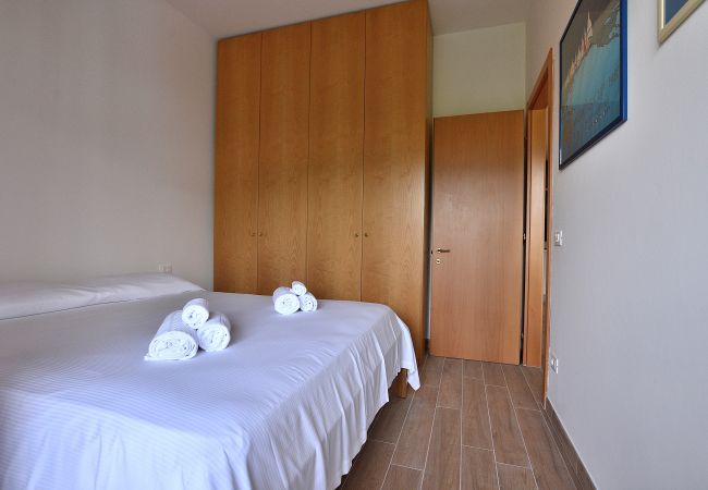 Appartamento a Malcesine - Apartment Candor - 4 posti letto in residence con piscina a Cassone di Malcesine4 Appartamento a Malcesine - Apartment Candor - 4 posti letto in residence con piscina a Cassone di Malcesine4