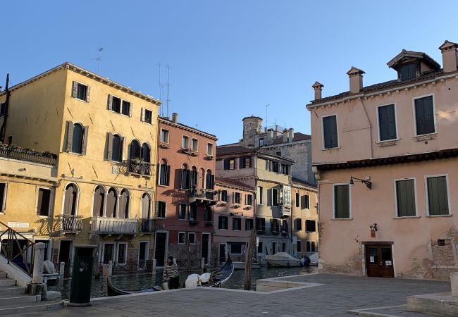 Appartamento a Venezia - Santa Fosca Canal View R&R Appartamento a Venezia - Santa Fosca Canal View R&R