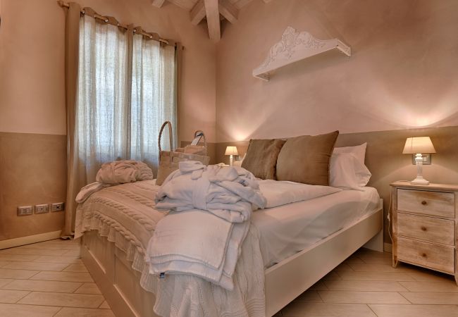 Appartamento a Tignale - Borgo le Vigne, La Vinaccia  con colazione e centro wellness - ONLY ADULTS Appartamento a Tignale - Borgo le Vigne, La Vinaccia  con colazione e centro wellness - ONLY ADULTS