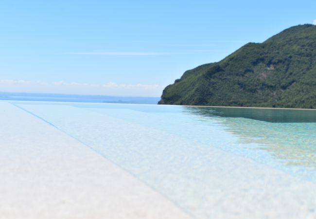 Appartamento a Tignale - Borgo le Vigne, Il Mosto con colazione e centro wellness - ONLY ADULTS Appartamento a Tignale - Borgo le Vigne, Il Mosto con colazione e centro wellness - ONLY ADULTS