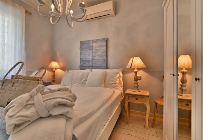 Appartamento a Tignale - Borgo le Vigne, L'Acqua vite con colazione e centro wellness - ONLY ADULTS Appartamento a Tignale - Borgo le Vigne, L'Acqua vite con colazione e centro wellness - ONLY ADULTS