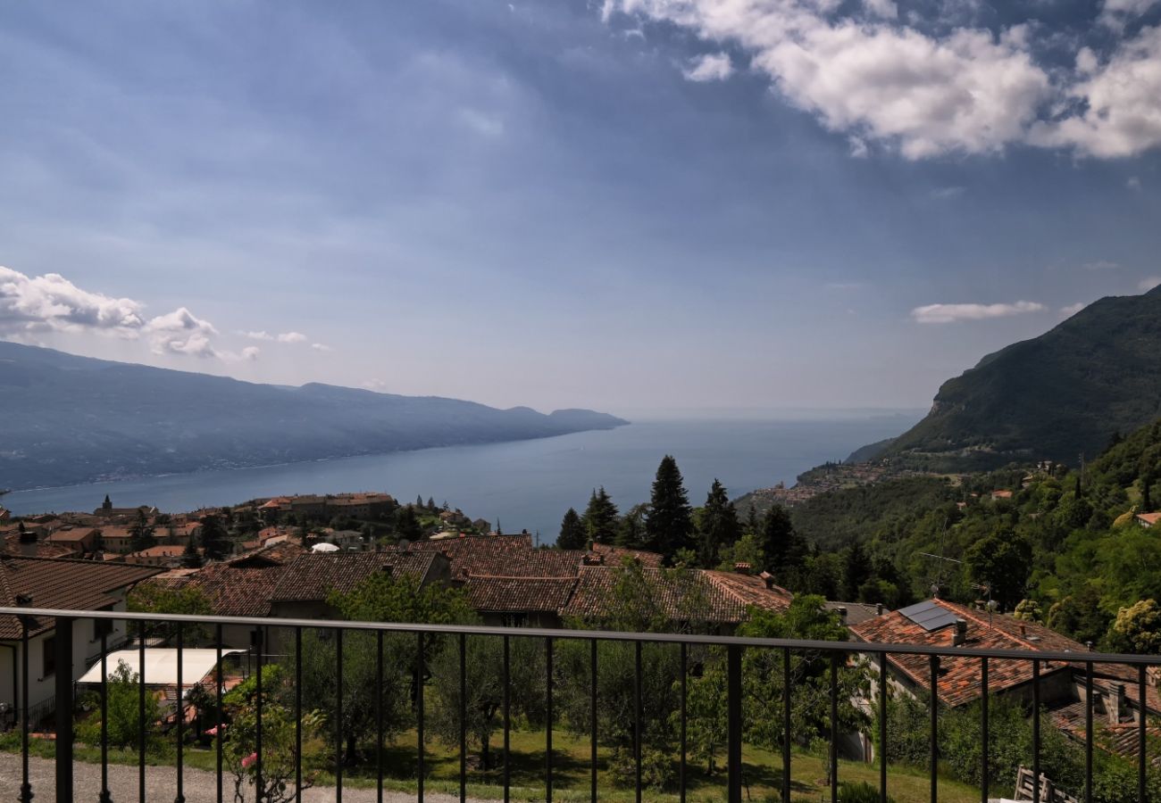 Villa a Tignale - Villa Pineta - Theater Home, con vista lago, stupenda piscina e ideale per famiglie Villa a Tignale - Villa Pineta - Theater Home, con vista lago, stupenda piscina e ideale per famiglie