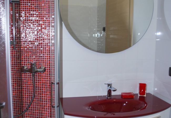 Villa a Tignale - Villa Ada - Theater Home, con bellissima vista lago Villa a Tignale - Villa Ada - Theater Home, con bellissima vista lago