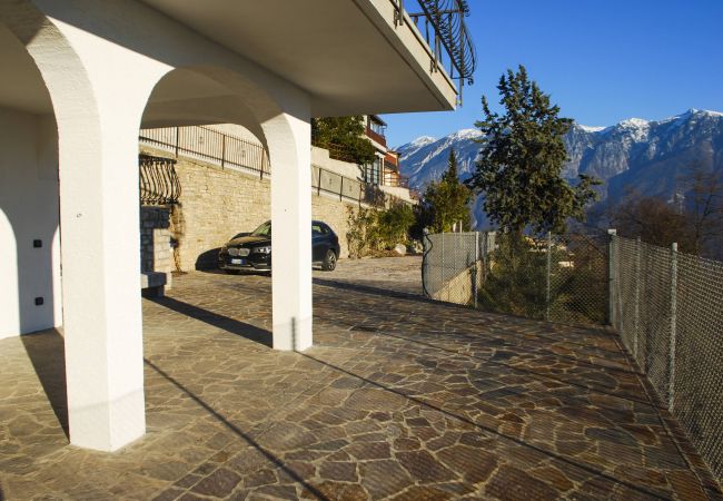 Villa a Tignale - Villa Ada - Theater Home, con bellissima vista lago Villa a Tignale - Villa Ada - Theater Home, con bellissima vista lago