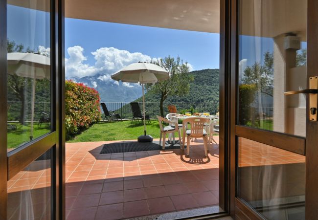 Appartamento a Tignale - Angelica 5 by Theater Home, con giardino recintato e vista lago Appartamento a Tignale - Angelica 5 by Theater Home, con giardino recintato e vista lago