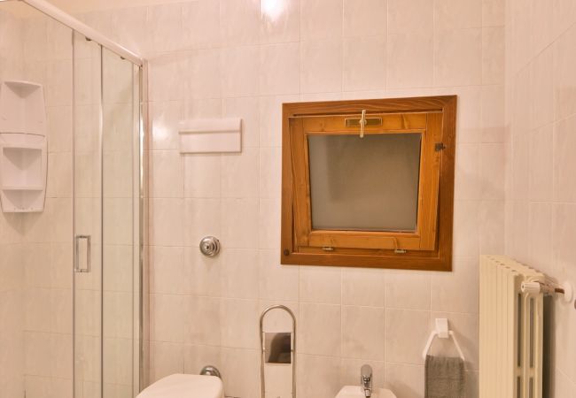 Appartamento a Tignale - Angelica 5 by Theater Home, con giardino recintato e vista lago Appartamento a Tignale - Angelica 5 by Theater Home, con giardino recintato e vista lago