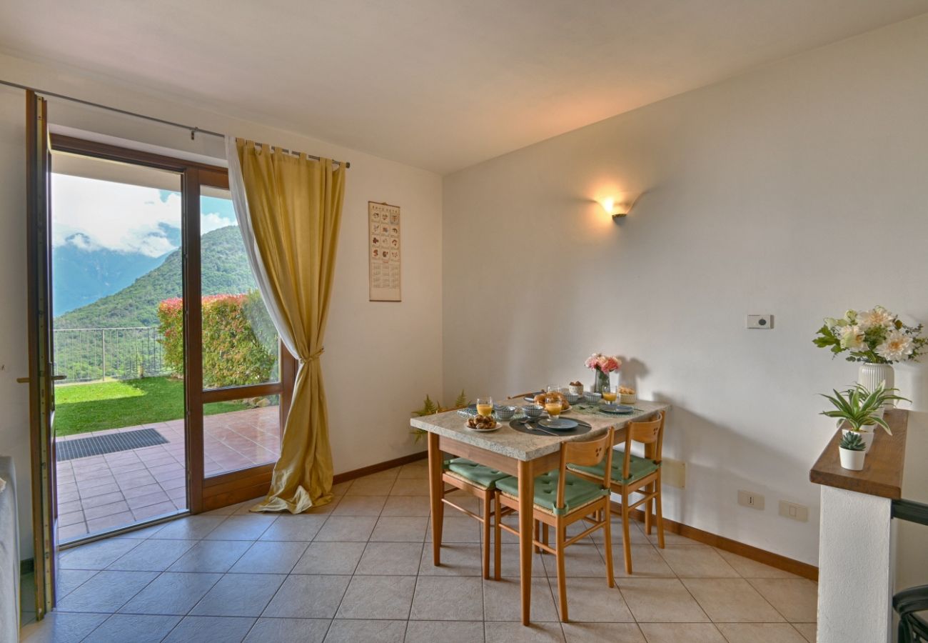 Appartamento a Tignale - Angelica 5 by Theater Home, con giardino recintato e vista lago Appartamento a Tignale - Angelica 5 by Theater Home, con giardino recintato e vista lago