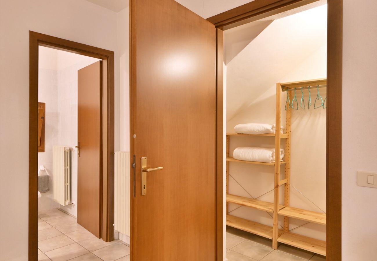 Appartamento a Tignale - Angelica 5 by Theater Home, con giardino recintato e vista lago Appartamento a Tignale - Angelica 5 by Theater Home, con giardino recintato e vista lago