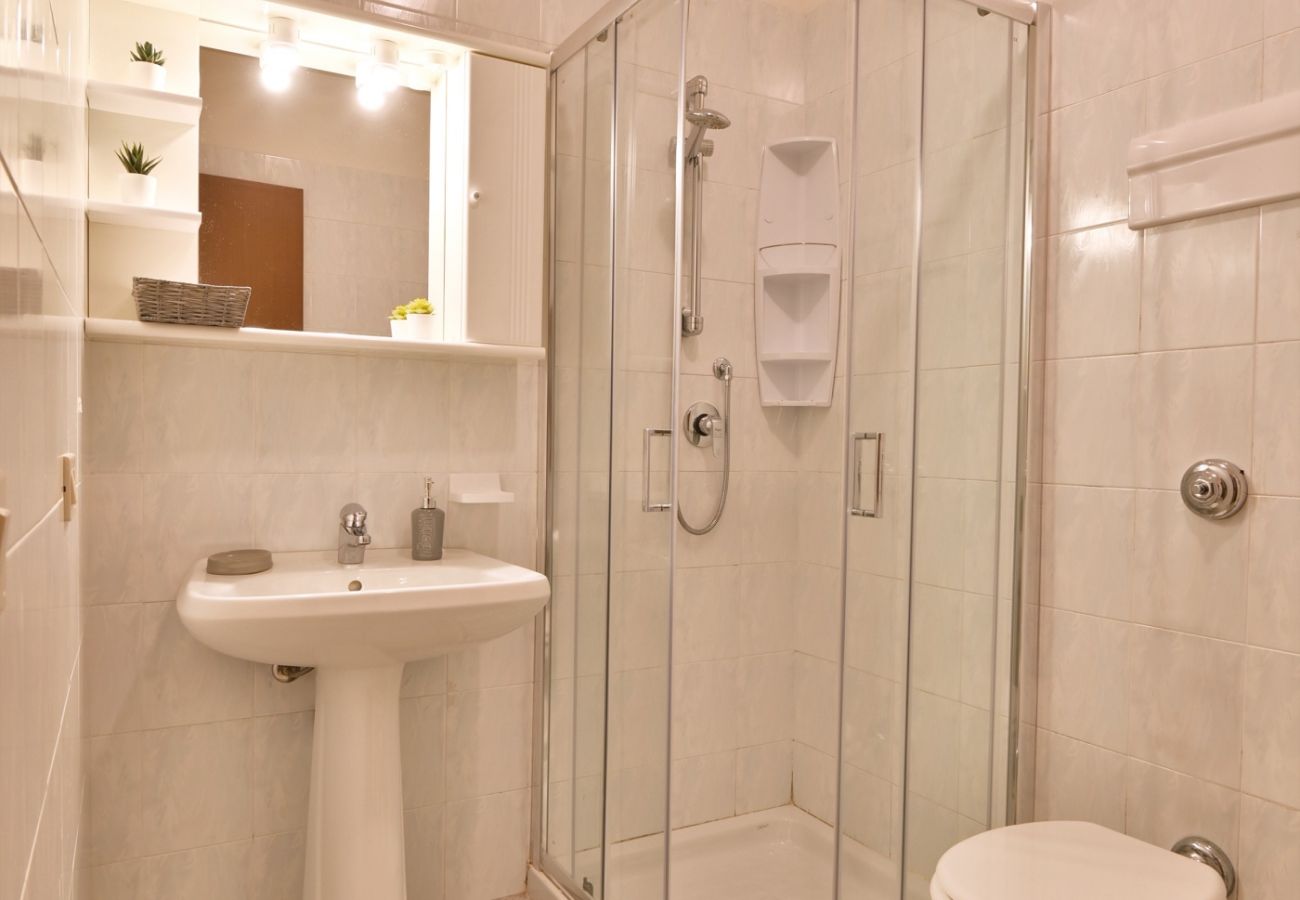 Appartamento a Tignale - Angelica 5 by Theater Home, con giardino recintato e vista lago Appartamento a Tignale - Angelica 5 by Theater Home, con giardino recintato e vista lago