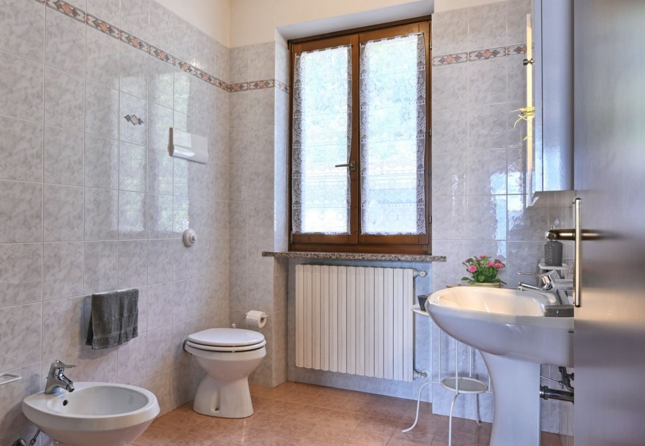 Appartamento a Tignale - Angelica 5 by Theater Home, con giardino recintato e vista lago Appartamento a Tignale - Angelica 5 by Theater Home, con giardino recintato e vista lago