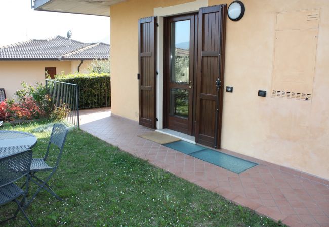 Appartamento a Tignale - Tosca - Theater Home, con vista panoramica e due posti auto Appartamento a Tignale - Tosca - Theater Home, con vista panoramica e due posti auto