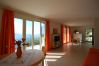 Appartamento a Tignale - Il Fiore - Theater Home, con stupenda vista lago. Appartamento a Tignale - Il Fiore - Theater Home, con stupenda vista lago.