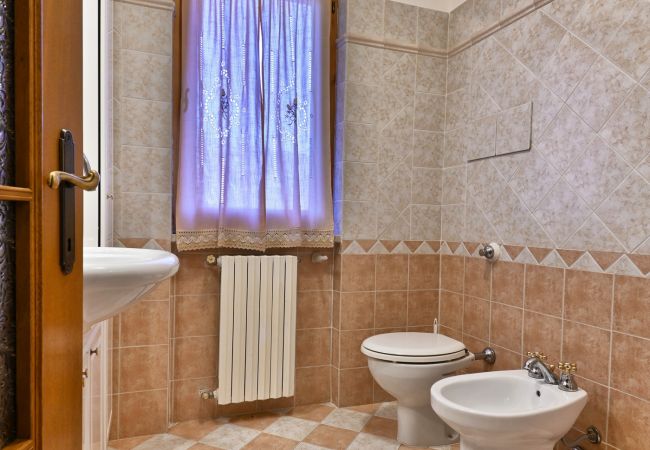 Appartamento a Tignale - Rustico Massimo - Theater Home, con vista panoramica Appartamento a Tignale - Rustico Massimo - Theater Home, con vista panoramica