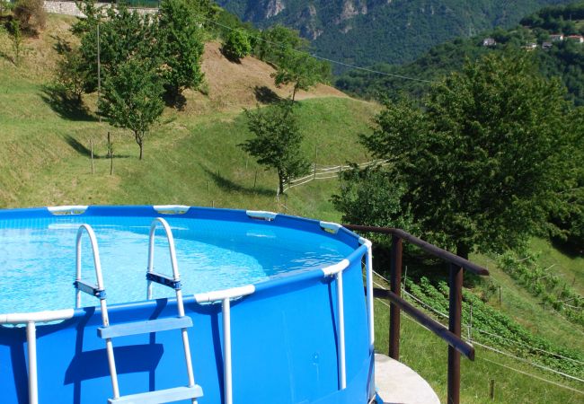 Appartamento a Tignale - Rustico Massimo - Theater Home, con vista panoramica Appartamento a Tignale - Rustico Massimo - Theater Home, con vista panoramica