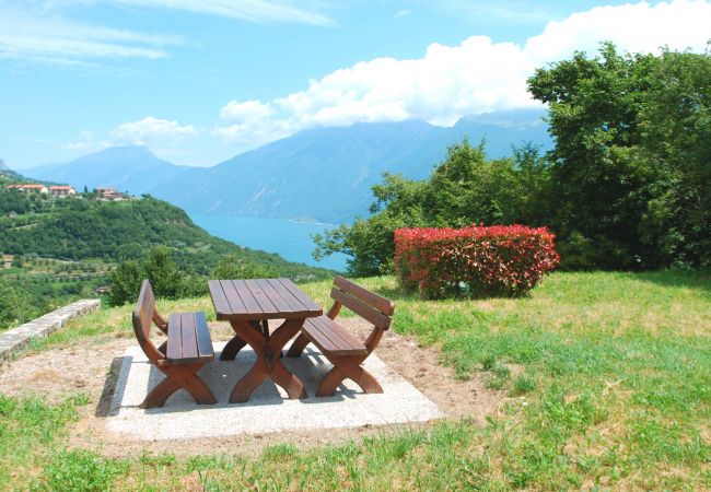 Villa a Tignale - Villa Lago - Theater Home, con garage e spettacolare vista lago Villa a Tignale - Villa Lago - Theater Home, con garage e spettacolare vista lago