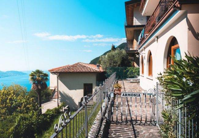 Appartamento a Tignale - Armonia - Theater Home, con due posti auto e bellissima vista lag Appartamento a Tignale - Armonia - Theater Home, con due posti auto e bellissima vista lag