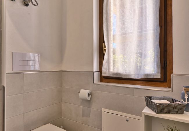 Appartamento a Tignale - Armonia - Theater Home, con due posti auto e bellissima vista lag Appartamento a Tignale - Armonia - Theater Home, con due posti auto e bellissima vista lag