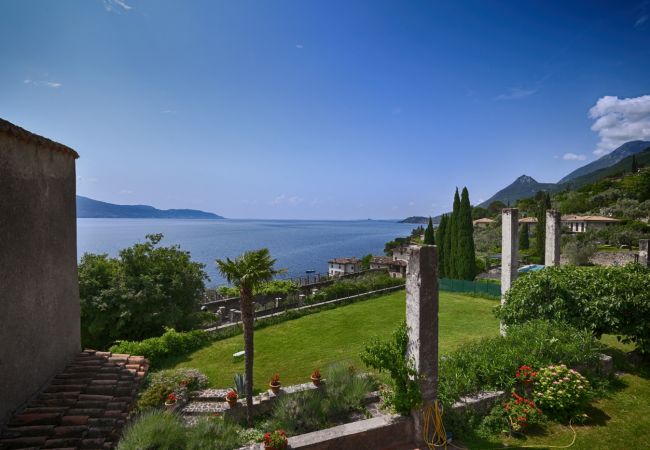 Villa a Gargnano - La Limonaia - Theater Home, con bellissima vista lago e piscina