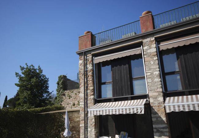 Appartamento a Toscolano-Maderno - Casa Colin by Theater Home, antica limonaia con vista panoramica Appartamento a Toscolano-Maderno - Casa Colin by Theater Home, antica limonaia con vista panoramica