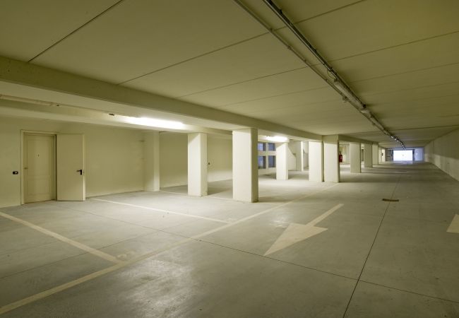 Appartamento a Toscolano-Maderno - Eagle by Theater Home, all'interno del Golf Bogliaco con piscina Appartamento a Toscolano-Maderno - Eagle by Theater Home, all'interno del Golf Bogliaco con piscina