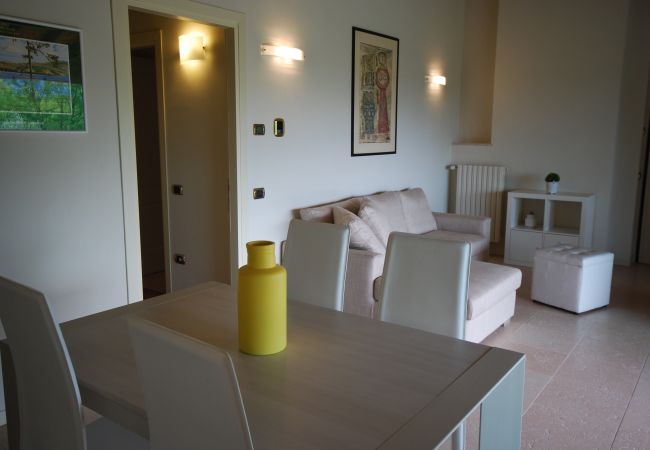 Appartamento a Toscolano-Maderno - Eagle by Theater Home, all'interno del Golf Bogliaco con piscina Appartamento a Toscolano-Maderno - Eagle by Theater Home, all'interno del Golf Bogliaco con piscina