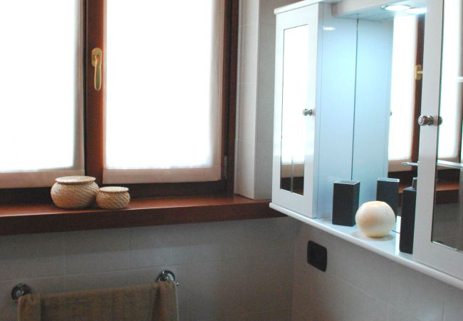 Villa a Tignale - Villa Sole - Theater Home, con garage e spettacolare vista lago Villa a Tignale - Villa Sole - Theater Home, con garage e spettacolare vista lago