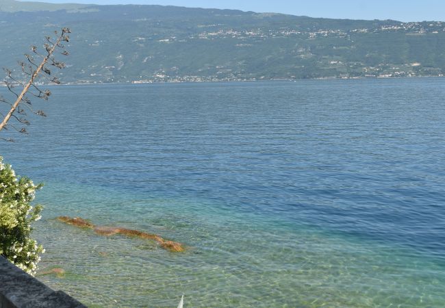 Appartamento a Toscolano-Maderno - Marierose by Theater Home, direttamente a lago  Appartamento a Toscolano-Maderno - Marierose by Theater Home, direttamente a lago