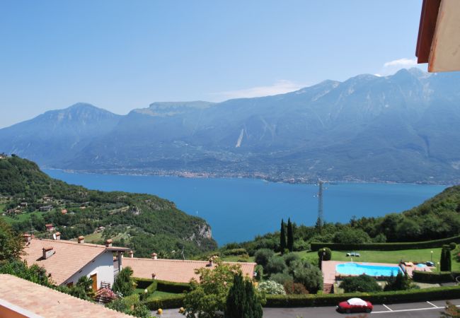 Appartamento a Tignale - Nadia - Theater Home, con giardino e stupenda vista lago Appartamento a Tignale - Nadia - Theater Home, con giardino e stupenda vista lago