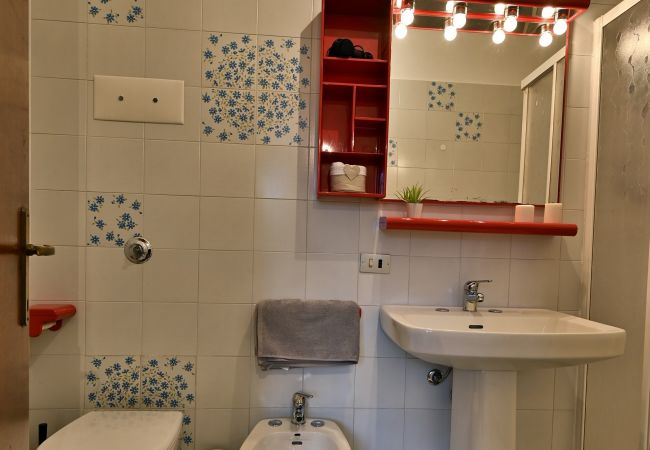 Appartamento a Toscolano-Maderno - Marieclaire by Theater Home, direttamente a lago Appartamento a Toscolano-Maderno - Marieclaire by Theater Home, direttamente a lago