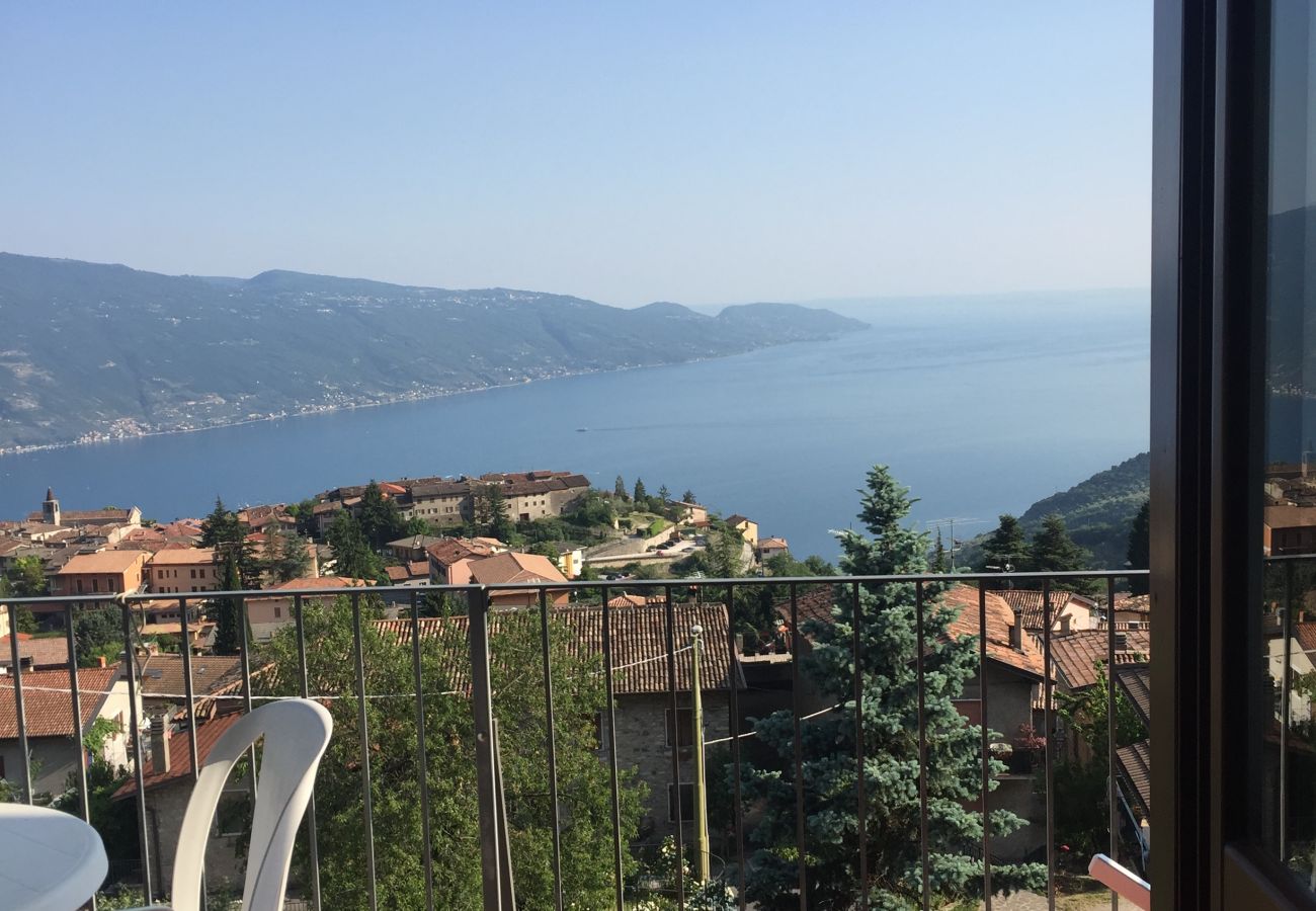 Appartamento a Tignale -  Francesco - Theater Home, con piscina e stupenda vista lago Appartamento a Tignale -  Francesco - Theater Home, con piscina e stupenda vista lago