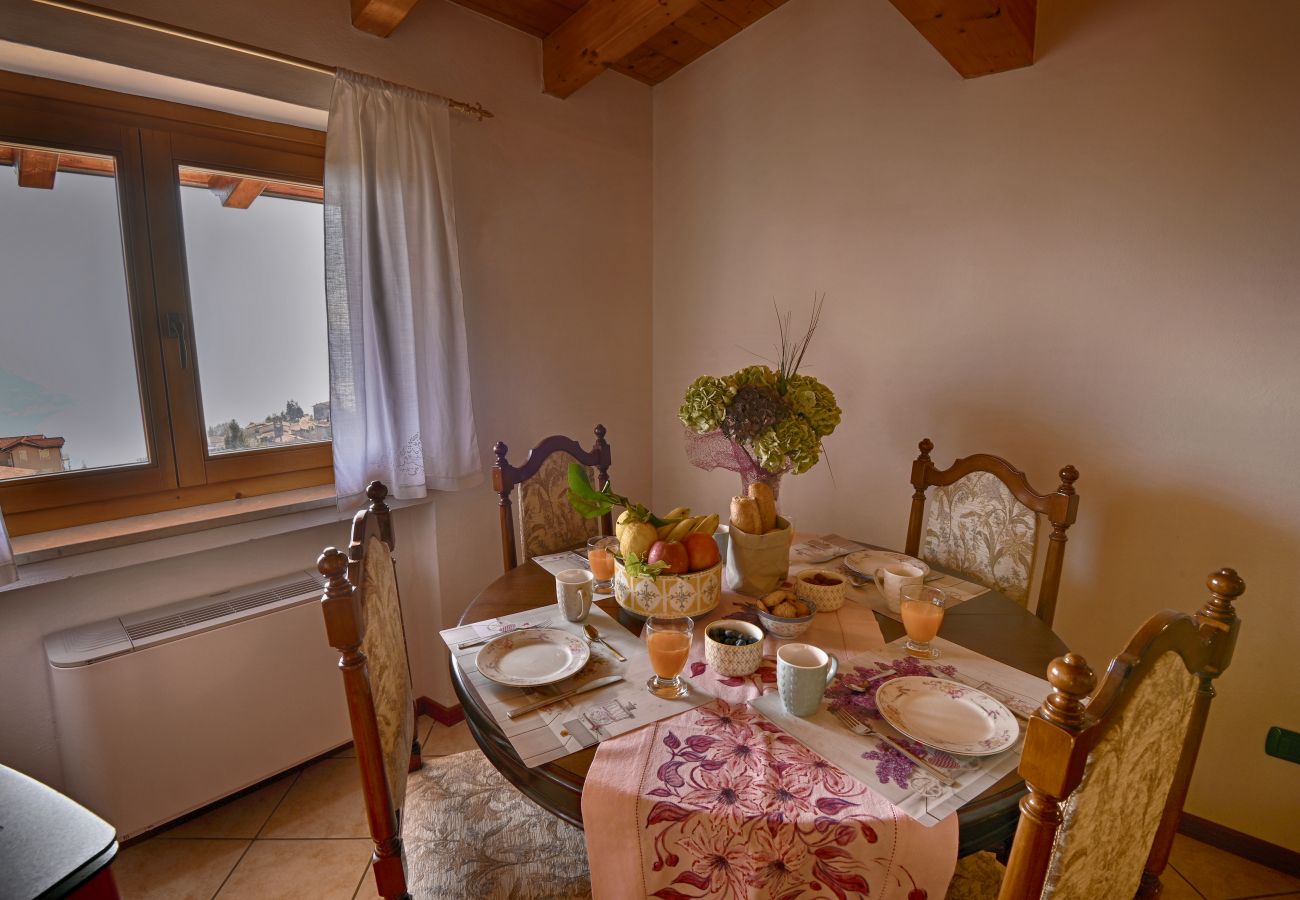 Appartamento a Tignale - Appartamento Maja - Theater Home, con stupenda vista lago Appartamento a Tignale - Appartamento Maja - Theater Home, con stupenda vista lago