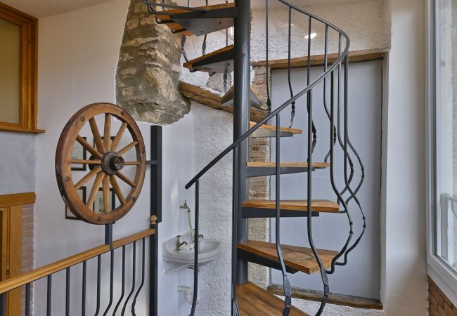 Casa a Tignale - Rustico Balòt 21 - Theater Home, con piscina e vista lago Casa a Tignale - Rustico Balòt 21 - Theater Home, con piscina e vista lago