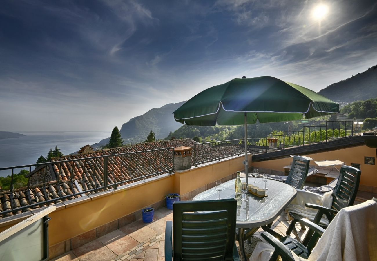 Casa a Tignale - Rustico Balòt 21 - Theater Home, con piscina e vista lago