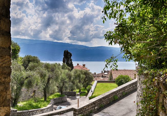 Casa a Gargnano - Al Poggio degli Ulivi by Theater Home - con stupenda vista lago Casa a Gargnano - Al Poggio degli Ulivi by Theater Home - con stupenda vista lago