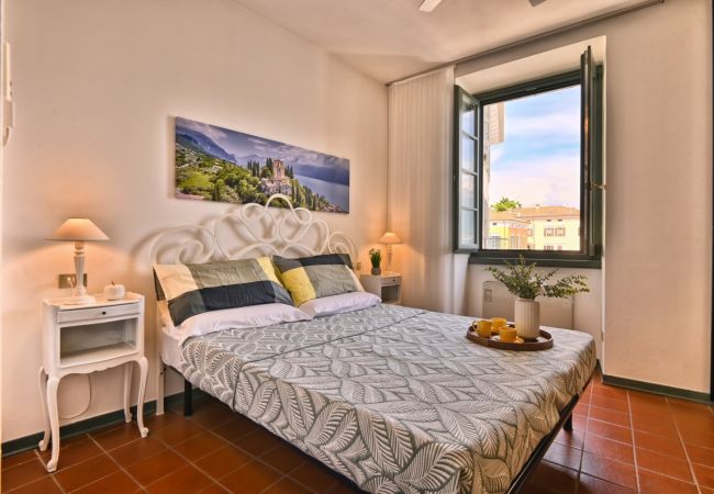 Appartamento a Gargnano - Panorama al Porto by Theater Home - al porto di Gargnano con stupenda vista lago Appartamento a Gargnano - Panorama al Porto by Theater Home - al porto di Gargnano con stupenda vista lago