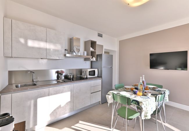 Appartamento a Tignale - Appartamento Orizzonte by Theater Home - con stupenda vista lago Appartamento a Tignale - Appartamento Orizzonte by Theater Home - con stupenda vista lago