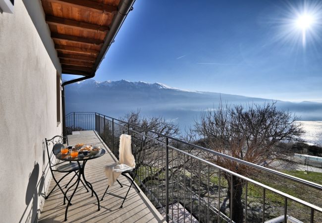Appartamento a Tignale - Appartamento Orizzonte by Theater Home - con stupenda vista lago Appartamento a Tignale - Appartamento Orizzonte by Theater Home - con stupenda vista lago