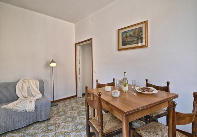 Appartamento a Gargnano - La Casa del Vento - Appartamento Lago by Theater Home Appartamento a Gargnano - La Casa del Vento - Appartamento Lago by Theater Home