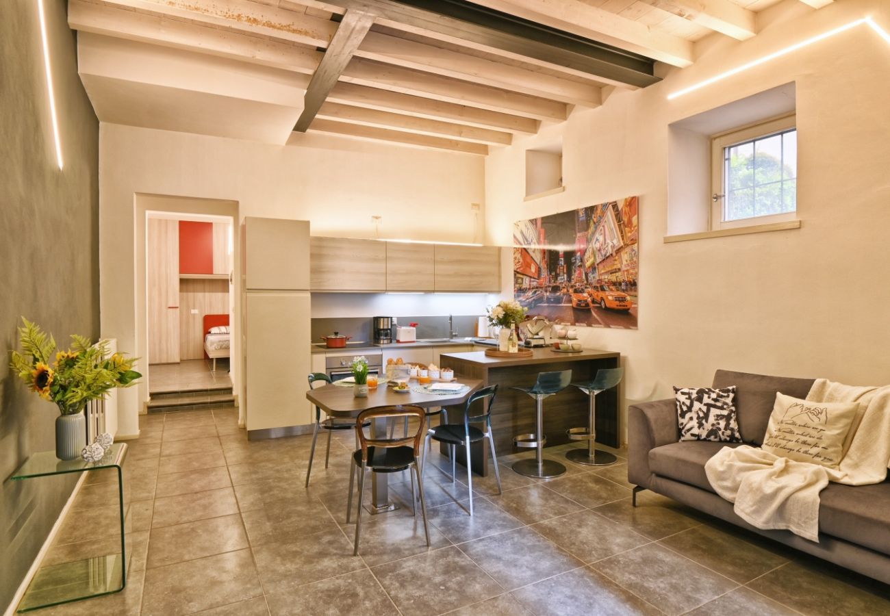 Appartamento a Gargnano - Appartamento Simone by Theater Home, nel cuore di Gargnano