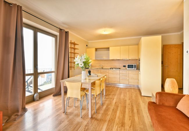 Appartamento a Tignale - Casa Azzurro Lago by Theater Home - con vista lago mozzafiato Appartamento a Tignale - Casa Azzurro Lago by Theater Home - con vista lago mozzafiato