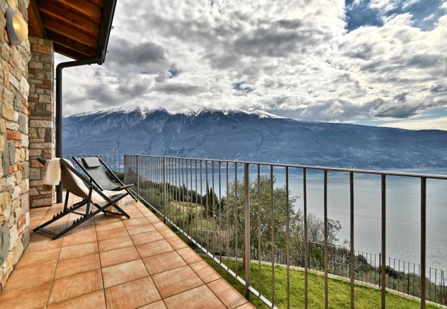 Appartamento a Tignale - Casa Azzurro Lago by Theater Home - con vista lago mozzafiato Appartamento a Tignale - Casa Azzurro Lago by Theater Home - con vista lago mozzafiato