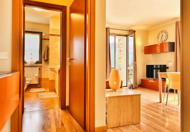 Appartamento a Tignale - Casa Azzurro Lago by Theater Home - con vista lago mozzafiato Appartamento a Tignale - Casa Azzurro Lago by Theater Home - con vista lago mozzafiato