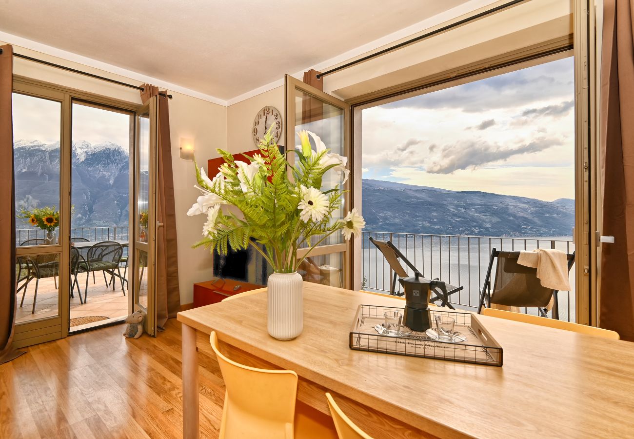 Appartamento a Tignale - Casa Azzurro Lago by Theater Home - con vista lago mozzafiato Appartamento a Tignale - Casa Azzurro Lago by Theater Home - con vista lago mozzafiato