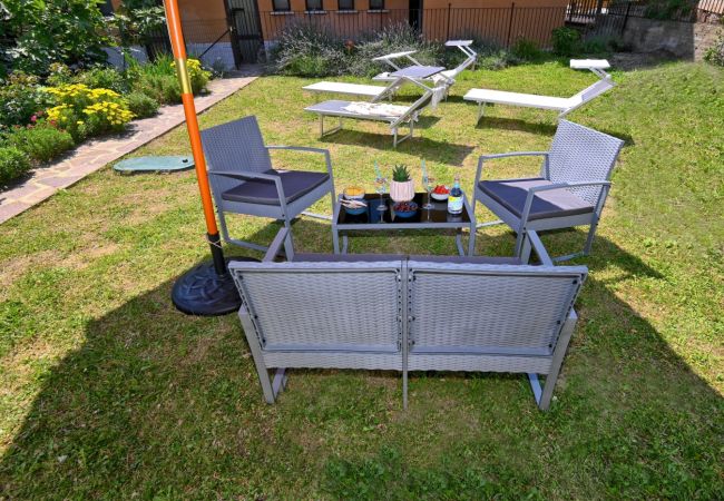 Appartamento a Tignale - Il Girasole by Theater Home - vicino al centro con ampio giardino Appartamento a Tignale - Il Girasole by Theater Home - vicino al centro con ampio giardino